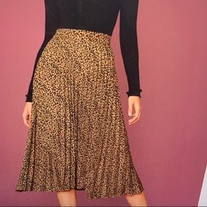 Cheetah midi skirt